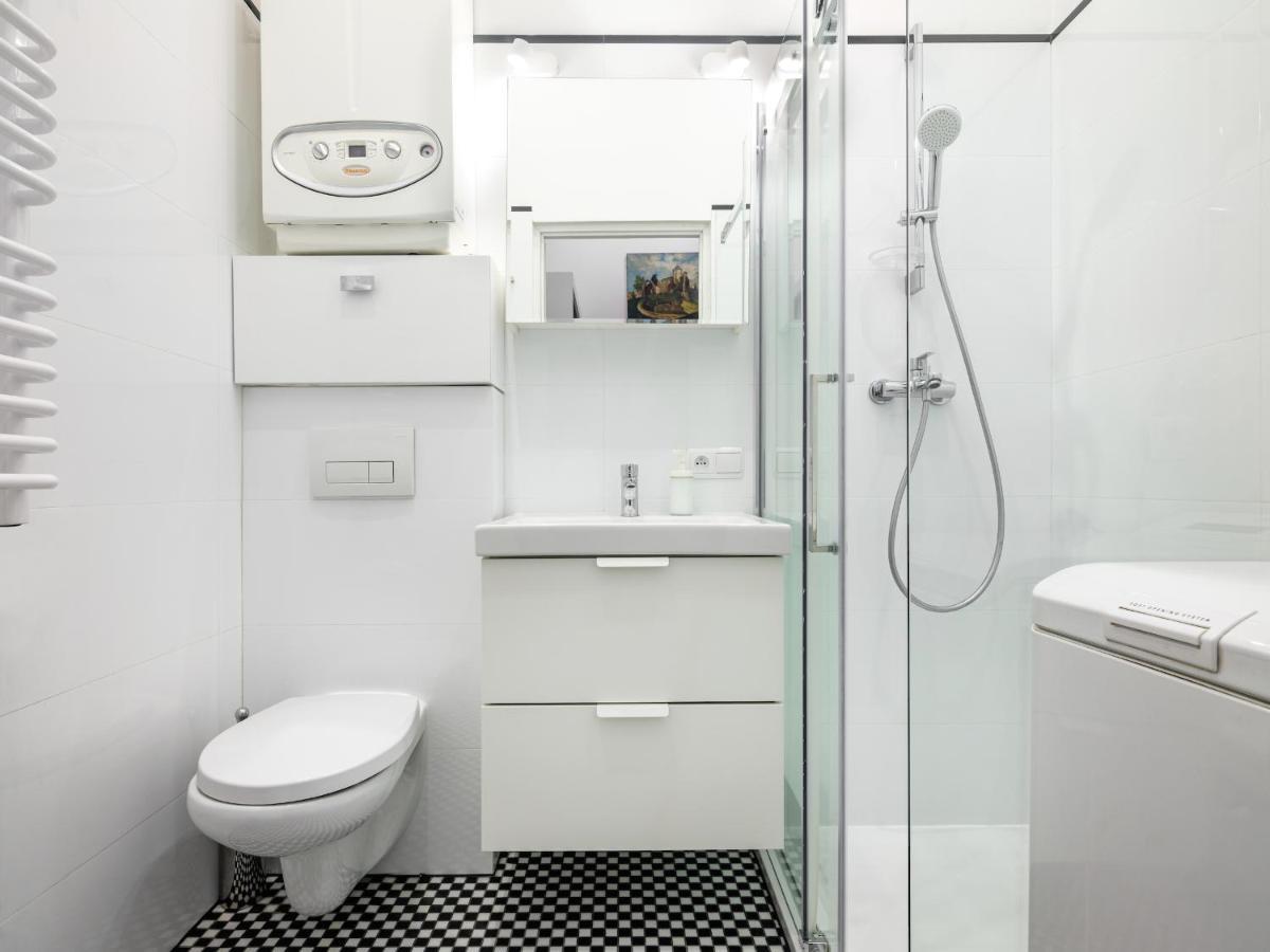 Central Apartments By Tyzenhauz Krakow Ngoại thất bức ảnh