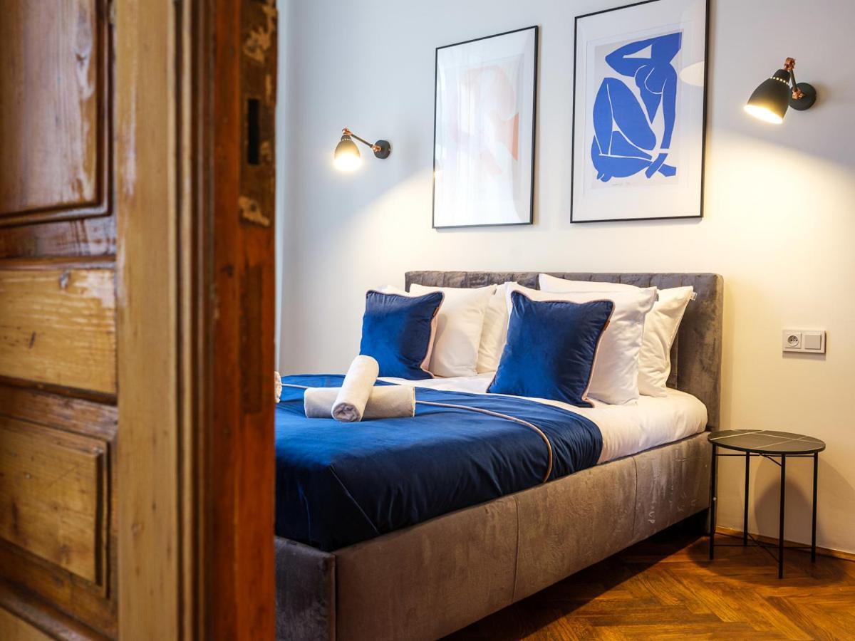 Central Apartments By Tyzenhauz Krakow Ngoại thất bức ảnh